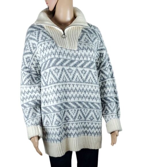 Aerie Oversized Gray & Cream Sweater - Picture 1 of 4